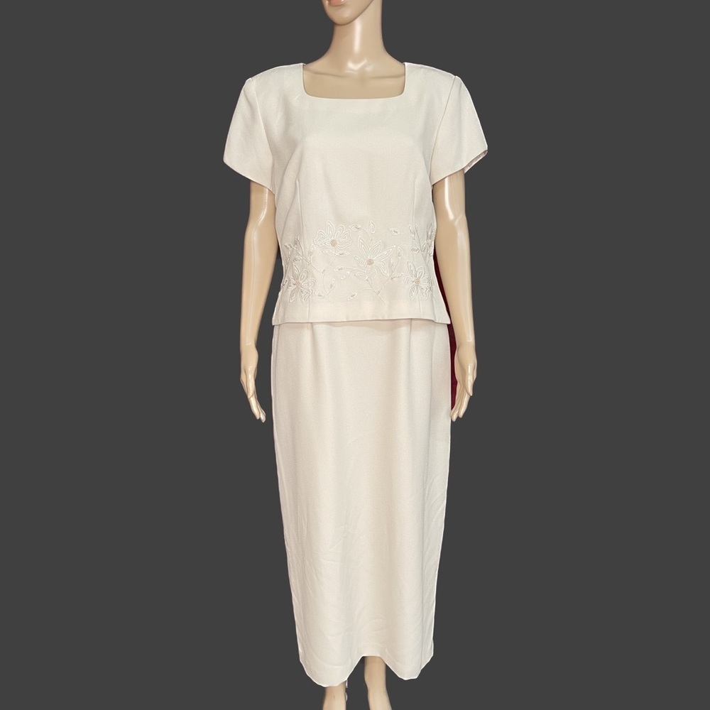 Jessica Howard Evenings Petite Long Embroidered Short Sleeve Gown Size 14P